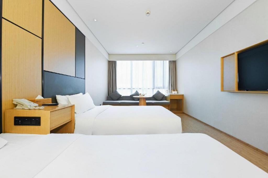 เจไอ โฮเทล เซี่ยงไฮ้ หงเฉียว เอียนอัน สีโร้ด Hotel ภายนอก รูปภาพ